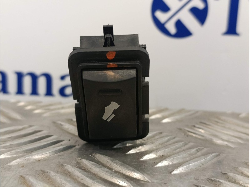 Recambio de interruptor para chrysler grand voyager 2.8 crd cat referencia OEM IAM 28110680  
