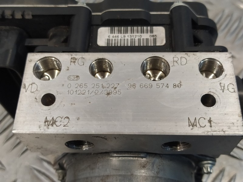 Recambio de abs para peugeot 308 1.6 hdi fap referencia OEM IAM 0265251227 0265951420 9666957480