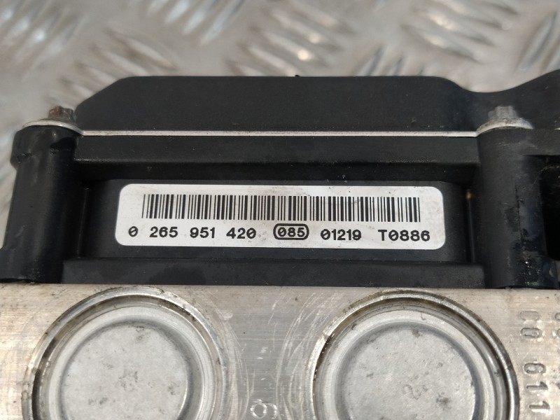 Recambio de abs para peugeot 308 1.6 hdi fap referencia OEM IAM 0265251227 0265951420 9666957480