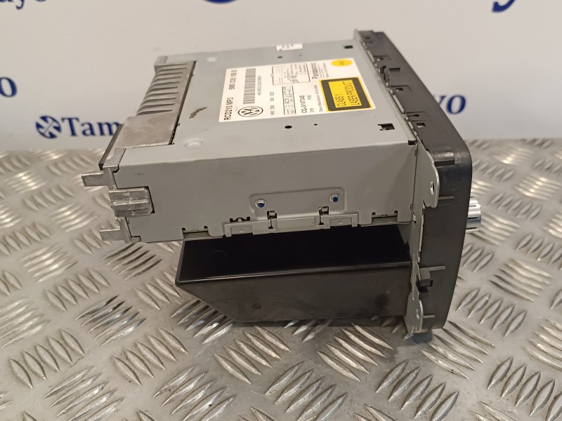 Recambio de sistema audio / radio cd para volkswagen polo (6r1) 1.6 tdi referencia OEM IAM 5M0035156B  