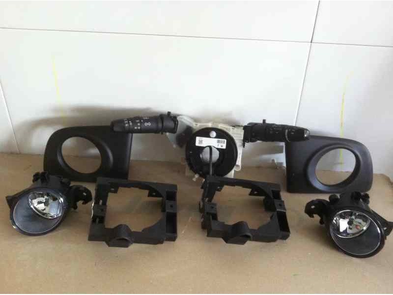 Recambio de kit faros antiniebla para nissan micra (k12e) referencia OEM IAM KE622VC005 ORIGINAL 