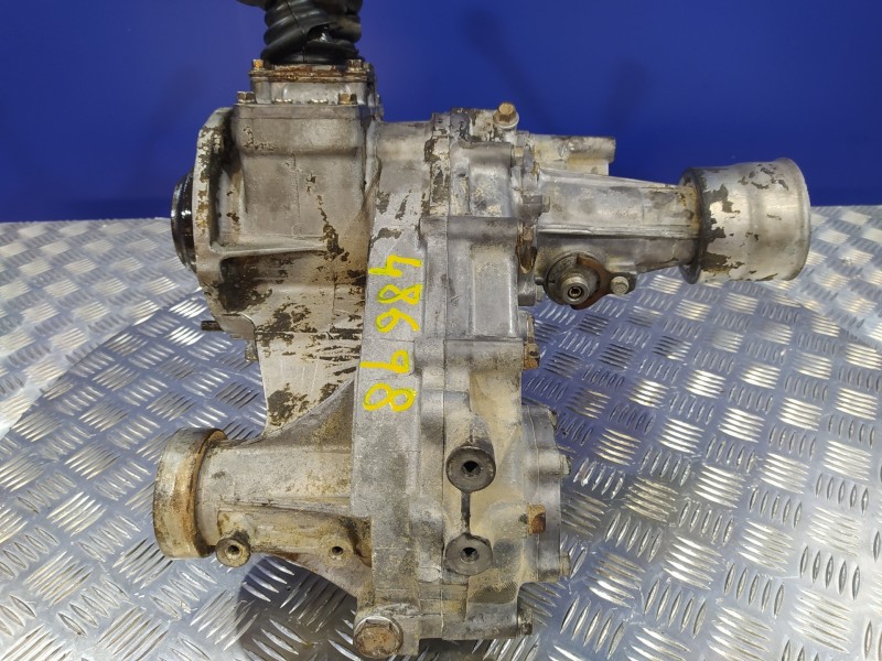 Recambio de caja transfer para mitsubishi montero (v20/v40) 2.5 td cat referencia OEM IAM 4D56  