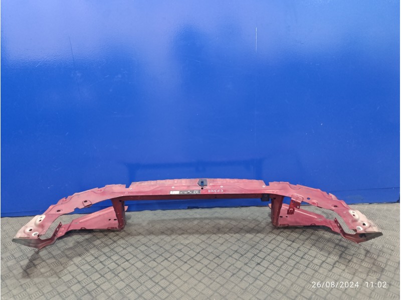 Recambio de panel frontal para land rover freelander (lr2) 2.2 td4 cat referencia OEM IAM 685200208  