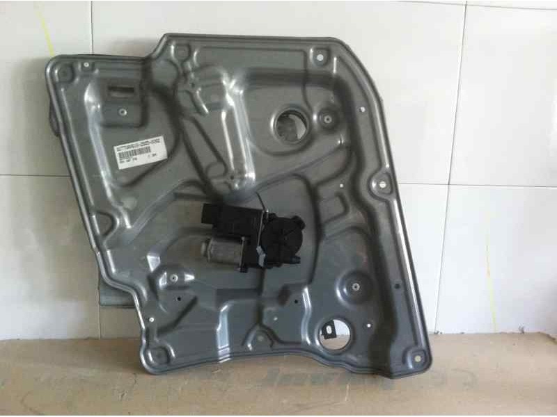 Recambio de elevalunas delantero derecho para nissan primera trav. (p12) referencia OEM IAM 80770BA100  80770AV610