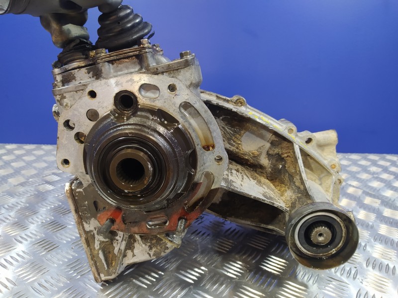 Recambio de caja transfer para mitsubishi montero (v20/v40) 2.5 td cat referencia OEM IAM 4D56  
