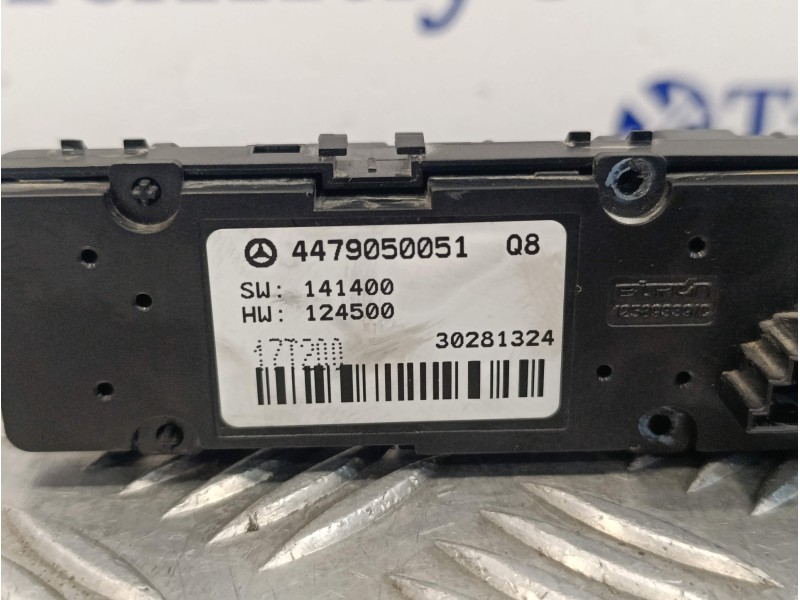 Recambio de interruptor warning para mercedes-benz vito mixto (447) referencia OEM IAM 4479050051  30281324