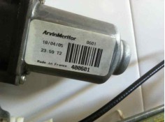 Recambio de elevalunas trasero izquierdo para nissan primera berlina (p12) referencia OEM IAM 82701AV610  400601 2