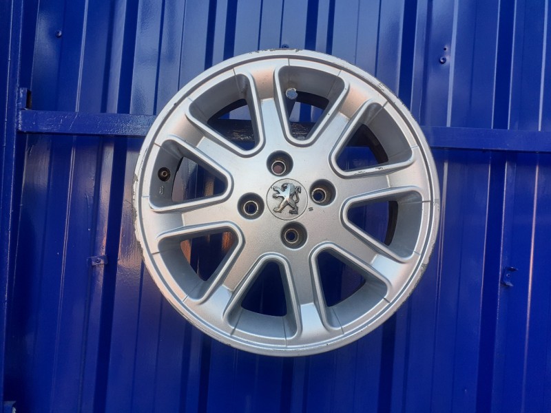 Recambio de llanta para peugeot 1007 1.6 16v cat referencia OEM IAM ANTILOPE  