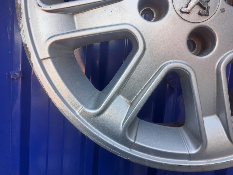 Recambio de llanta para peugeot 1007 1.6 16v cat referencia OEM IAM ANTILOPE  