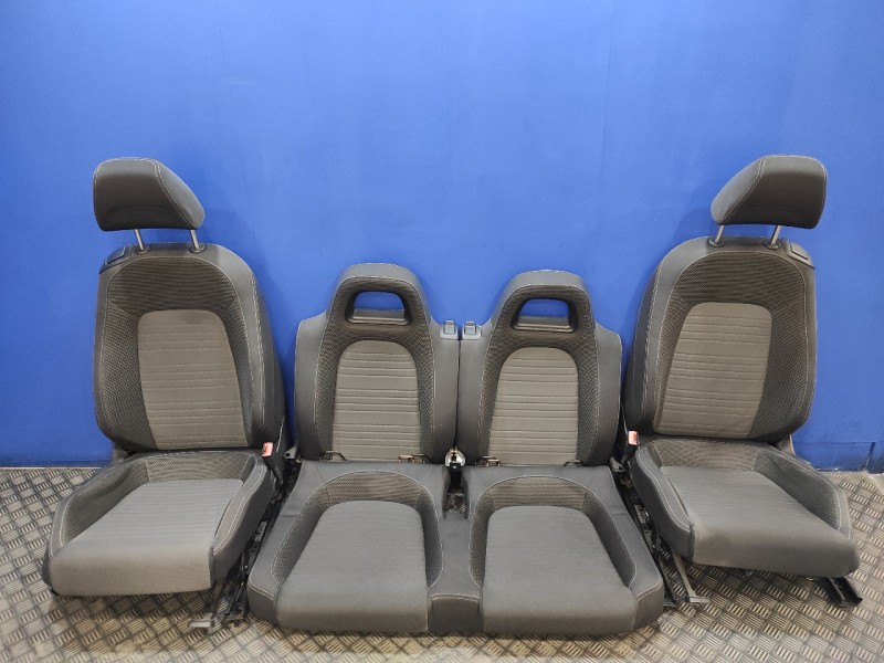 Recambio de juego asientos completo para volkswagen scirocco (137) 2.0 tdi referencia OEM IAM   
