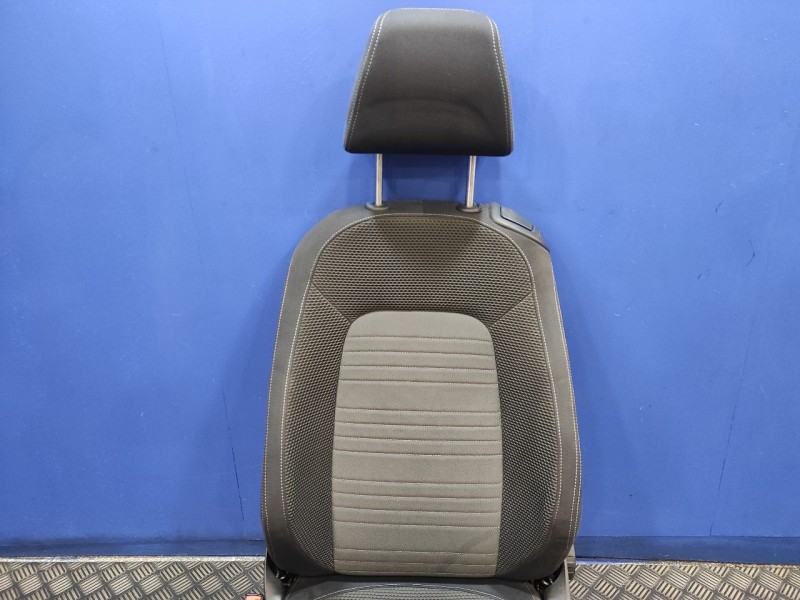 Recambio de juego asientos completo para volkswagen scirocco (137) 2.0 tdi referencia OEM IAM   