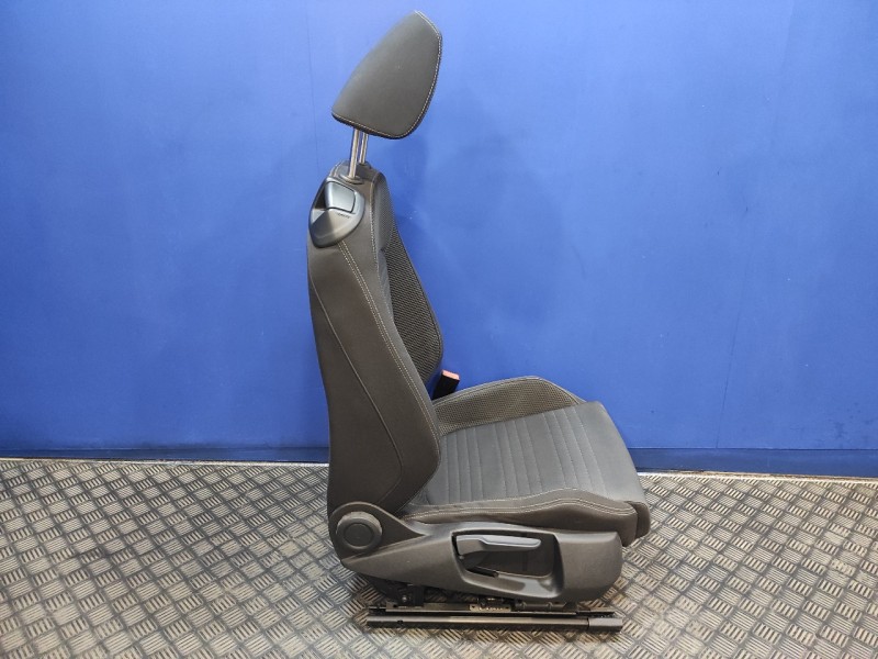 Recambio de juego asientos completo para volkswagen scirocco (137) 2.0 tdi referencia OEM IAM   