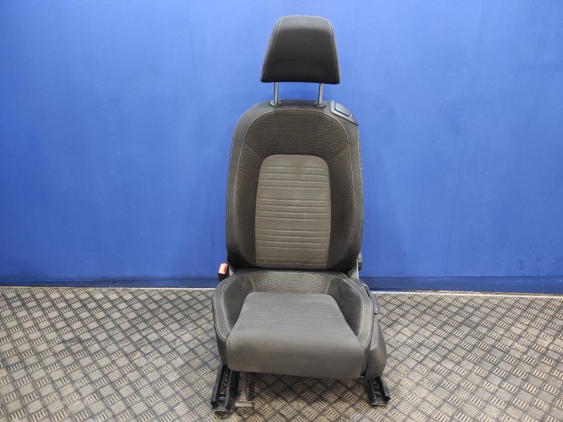 Recambio de juego asientos completo para volkswagen scirocco (137) 2.0 tdi referencia OEM IAM   