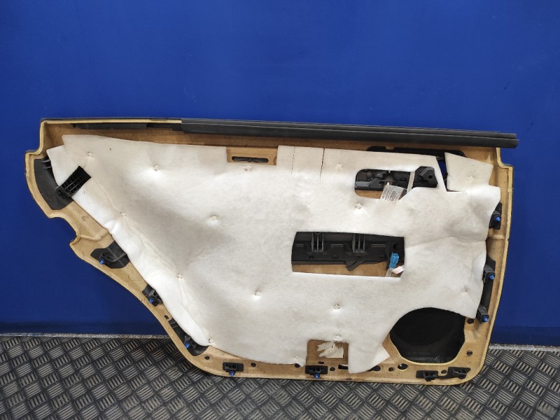 Recambio de guarnecido puerta trasera derecha para mercedes-benz clase r (w251) referencia OEM IAM A2517300248  