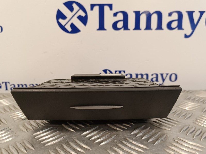 Recambio de guantera para mercedes-benz clase slk (w171) roadster 1.8 cat referencia OEM IAM A1716800552  