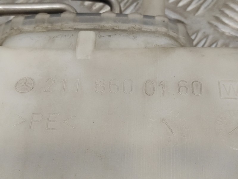 Recambio de deposito limpia para mercedes-benz clase e (w211) berlina 2.6 cat referencia OEM IAM 2118600160  