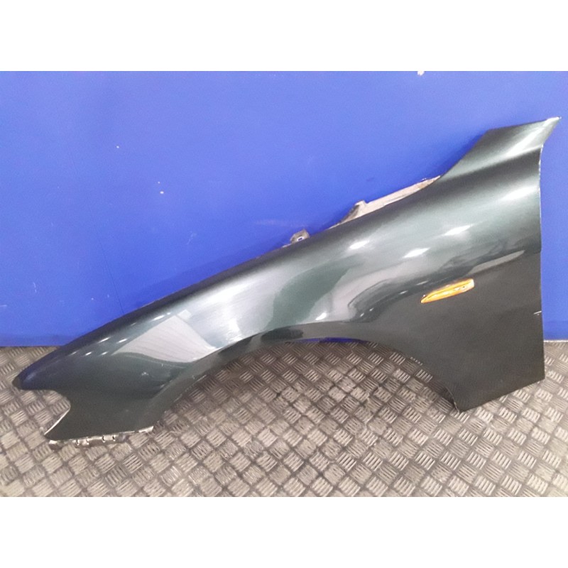 Recambio de aleta delantera izquierda para bmw serie 7 (e65/e66) 3.6 v8 32v cat referencia OEM IAM   