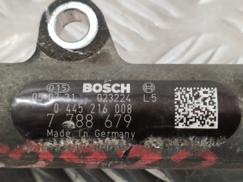 Recambio de rampa inyectora para bmw serie 5 berlina (e60) 535d referencia OEM IAM 0445216008 0281002481 7788679