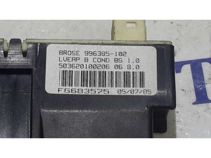 Recambio de elevalunas delantero derecho para peugeot 307 (s1) 2.0 hdi cat referencia OEM IAM 996385102  