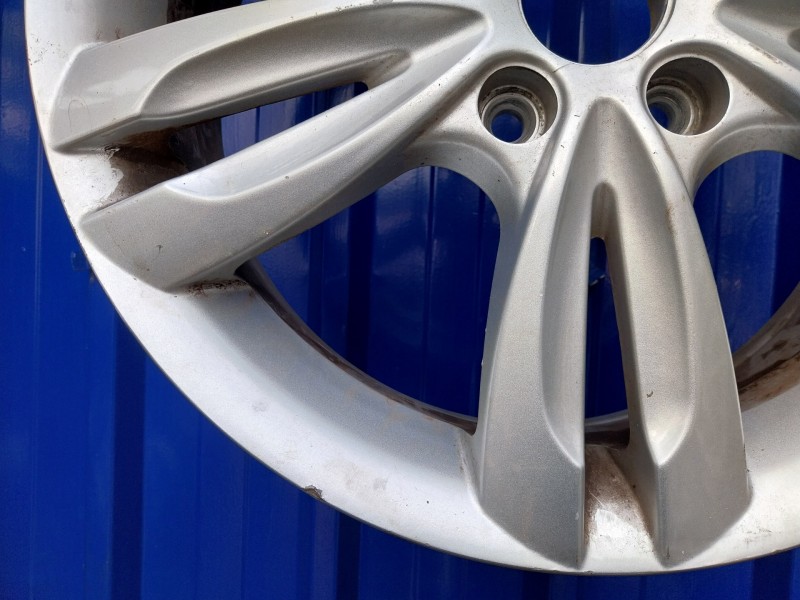 Recambio de llanta para hyundai tucson referencia OEM IAM HND40  