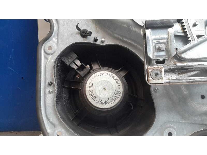Recambio de elevalunas delantero izquierdo para ford focus berlina (cap) ambiente (d) referencia OEM IAM 995208101  