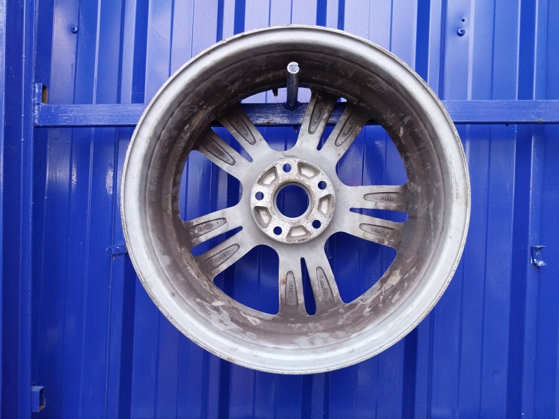 Recambio de llanta para hyundai tucson referencia OEM IAM HND40  