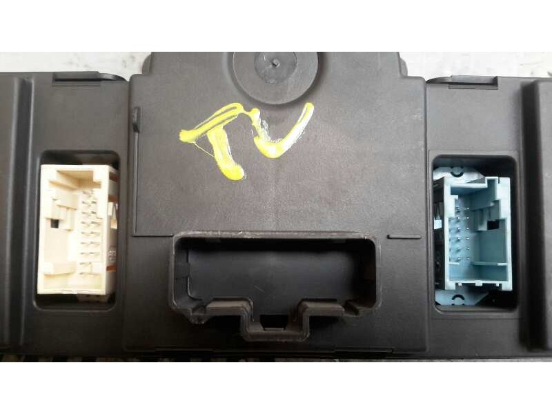 Recambio de mando climatizador para renault scenic ii 2.0 referencia OEM IAM 8200344842  