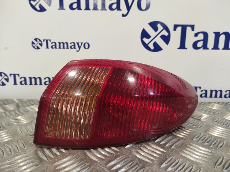 Recambio de piloto trasero derecho para alfa romeo 147 (190) 1.9 jtd cat referencia OEM IAM 03323010  46556347