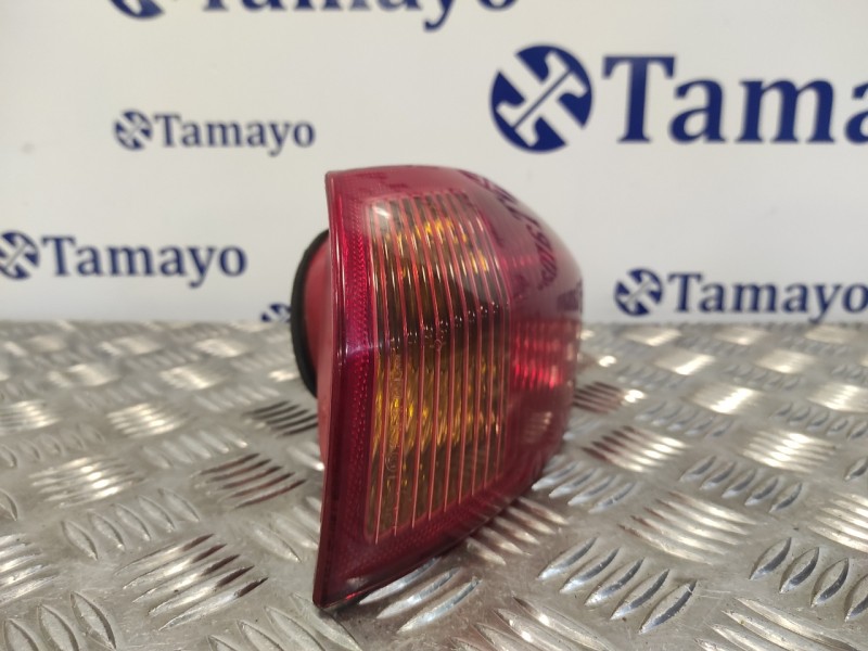 Recambio de piloto trasero derecho para alfa romeo 147 (190) 1.9 jtd cat referencia OEM IAM 03323010  46556347