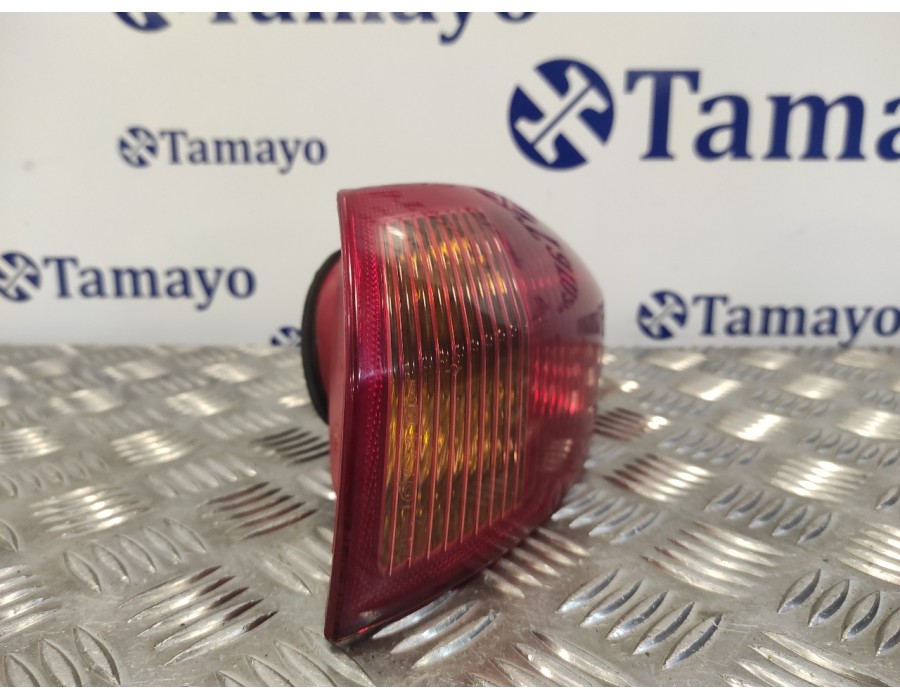 Recambio de piloto trasero derecho para alfa romeo 147 (190) 1.9 jtd cat referencia OEM IAM 03323010  46556347