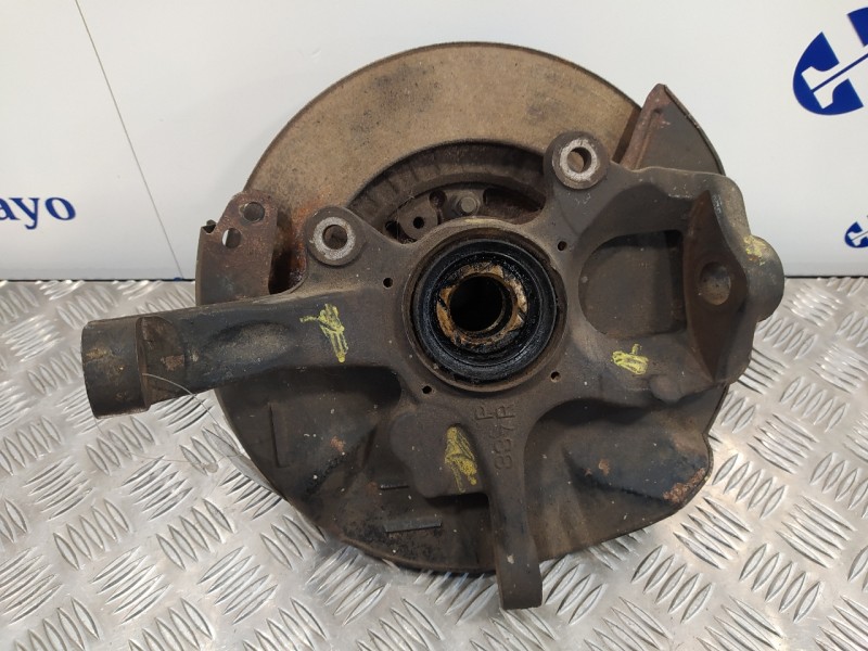 Recambio de mangueta delantera derecha para mitsubishi montero (v20/v40) 2.5 td cat referencia OEM IAM   