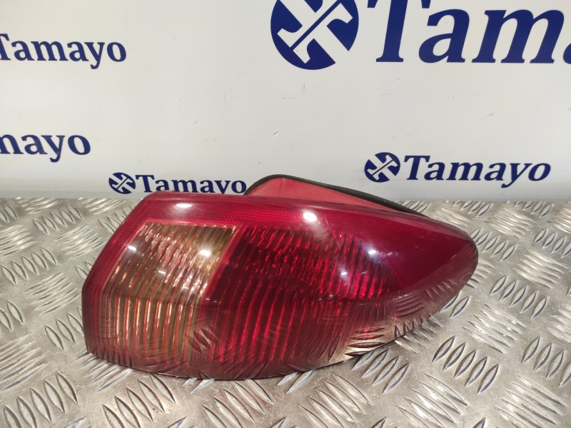 Recambio de piloto trasero derecho para alfa romeo 147 (190) 1.9 jtd cat referencia OEM IAM 03323010  46556347