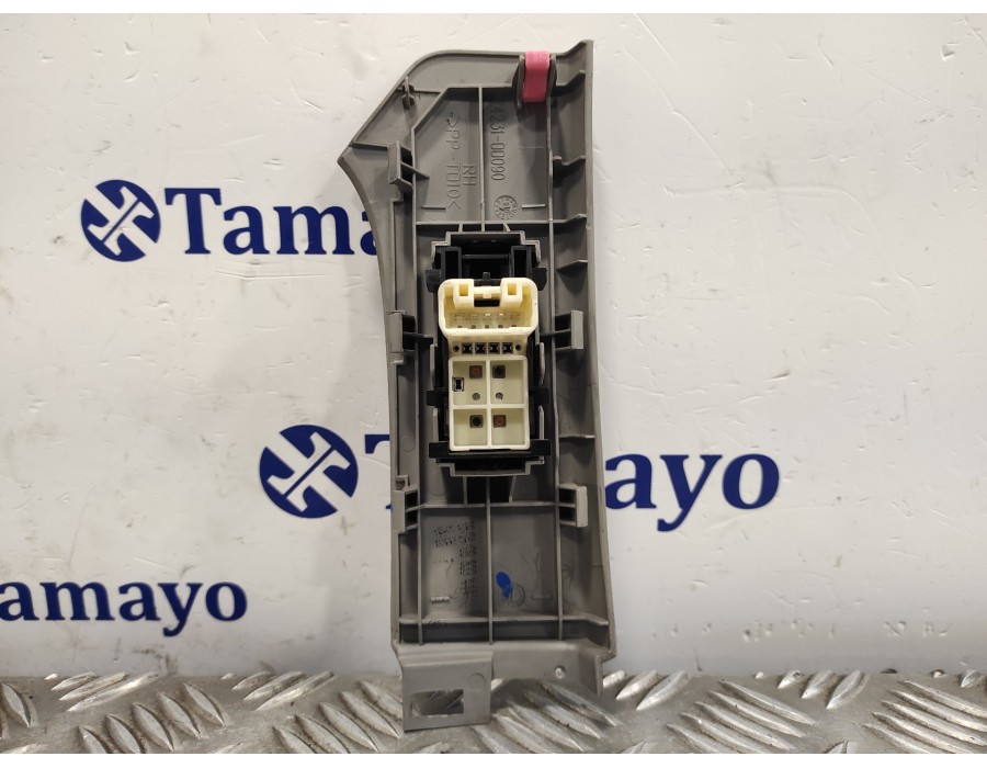 Recambio de mando elevalunas delantero derecho para toyota yaris referencia OEM IAM 742310D090  