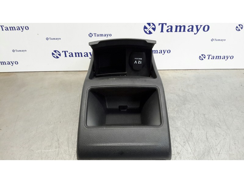 Recambio de cenicero para mercedes-benz clase a (w176) 1.6 cat referencia OEM IAM A1766801050  A2466460069