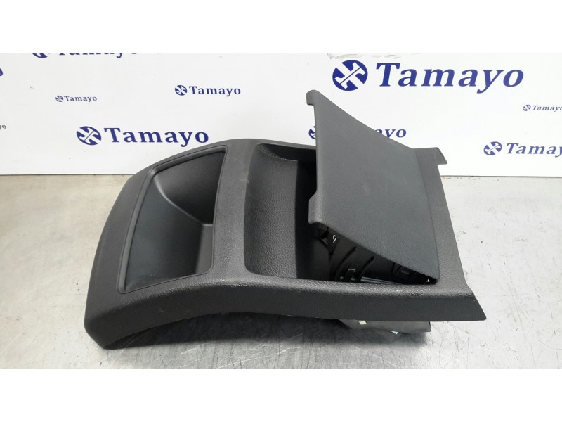 Recambio de cenicero para mercedes-benz clase a (w176) 1.6 cat referencia OEM IAM A1766801050  A2466460069