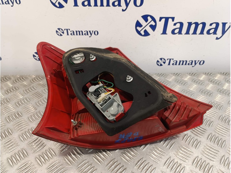Recambio de piloto trasero derecho para toyota yaris referencia OEM IAM   