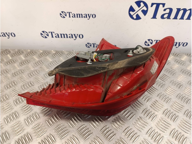 Recambio de piloto trasero derecho para toyota yaris referencia OEM IAM   