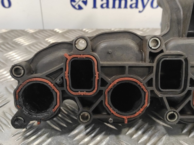Recambio de colector admision para volkswagen golf vi (5k1) 1.6 tdi dpf referencia OEM IAM 03L129711  03L129711AL