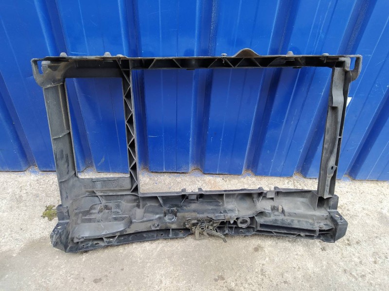 Recambio de panel frontal para peugeot 207 1.6 16v hdi referencia OEM IAM   