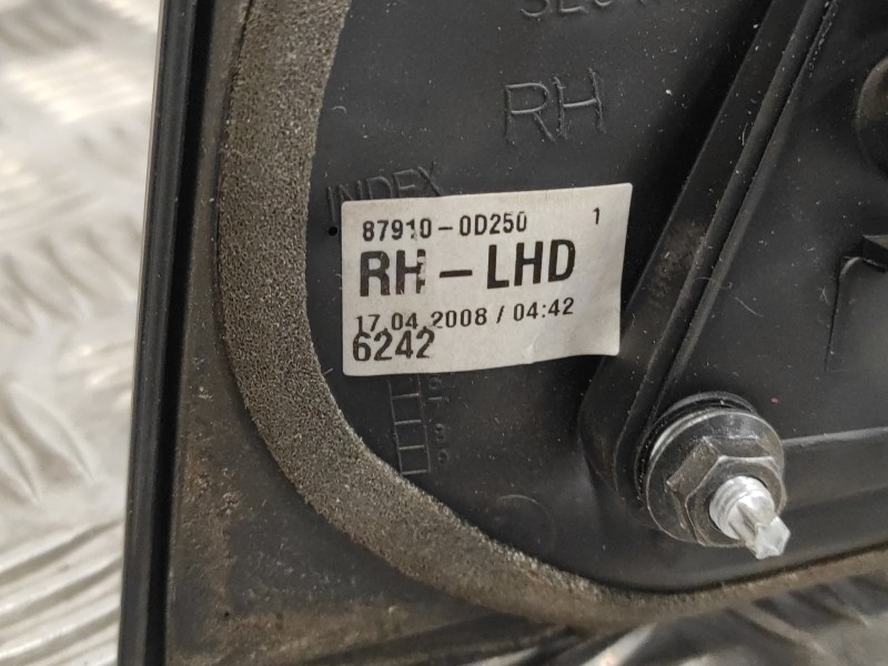 Recambio de retrovisor derecho para toyota yaris referencia OEM IAM 8791000250  