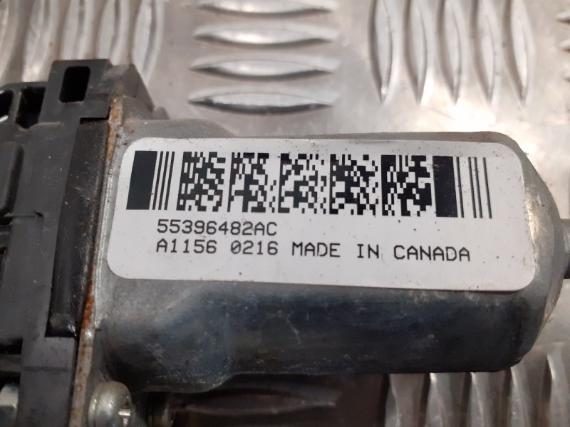 Recambio de elevalunas trasero derecho para chrysler jeep commander 3.0 v6 crd limited referencia OEM IAM 55396482AC  