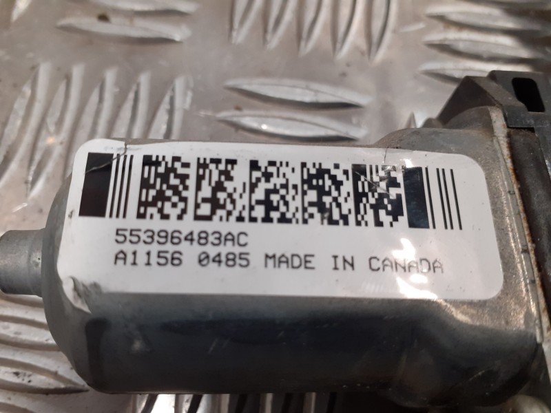 Recambio de elevalunas trasero izquierdo para chrysler jeep commander 3.0 v6 crd limited referencia OEM IAM 55396483AC  