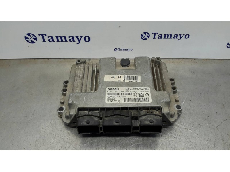 Recambio de centralita motor uce para peugeot 206 berlina 1.4 hdi referencia OEM IAM 0281012528 EDC16C34 9664570280