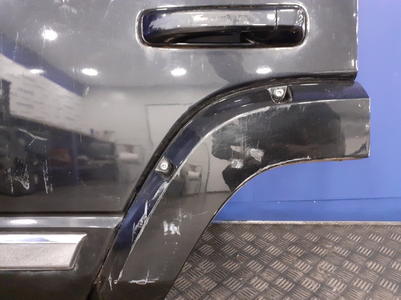 Recambio de puerta trasera izquierda para chrysler jeep commander 3.0 v6 crd limited referencia OEM IAM   