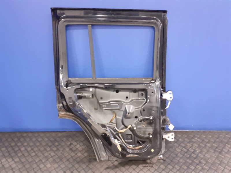 Recambio de puerta trasera izquierda para chrysler jeep commander 3.0 v6 crd limited referencia OEM IAM   
