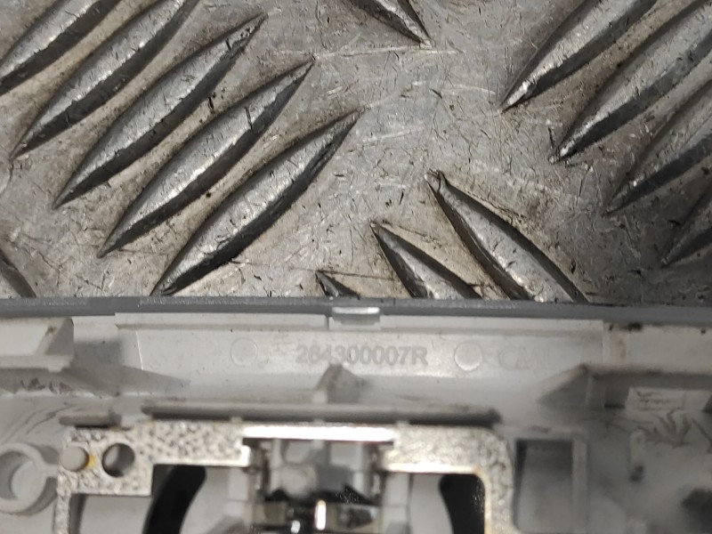 Recambio de luz interior para smart forfour eq referencia OEM IAM 264300007R  