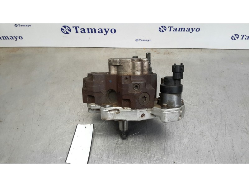 Recambio de bomba inyeccion para renault megane ii classic berlina referencia OEM IAM 8200108225  0445010075