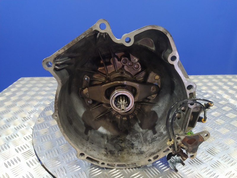 Recambio de caja cambios para bmw serie 3 berlina (e30) 325i referencia OEM IAM 1047060026 1047431052 A95