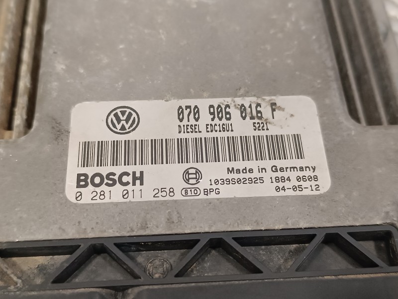 Recambio de centralita motor uce para volkswagen touareg (7la) 2.5 tdi referencia OEM IAM 0281011258 EDC16U1 070906016F
