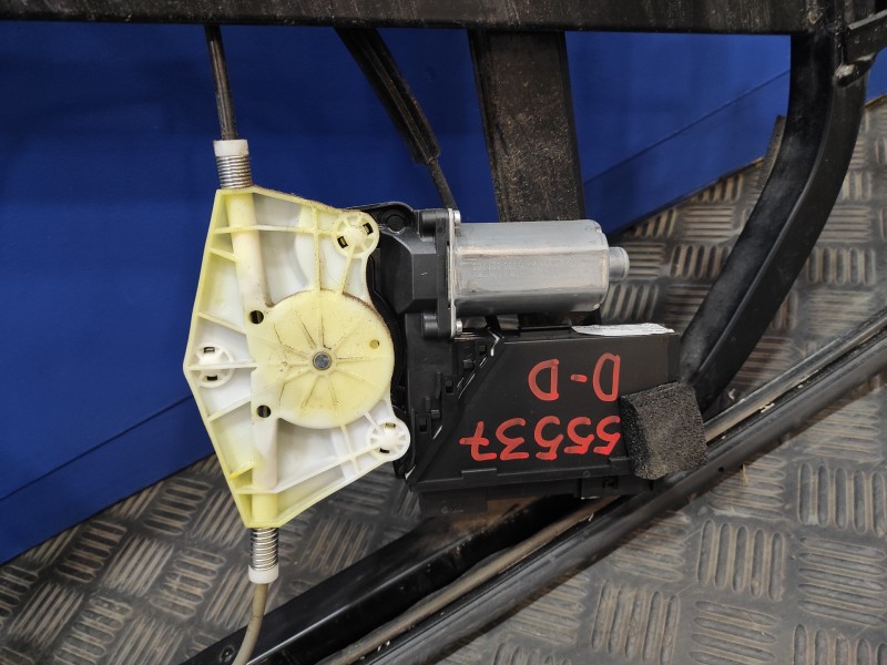 Recambio de elevalunas delantero derecho para volkswagen touareg (7l6) 2.5 tdi dpf referencia OEM IAM 7L0959702N 102237XXX 7L095